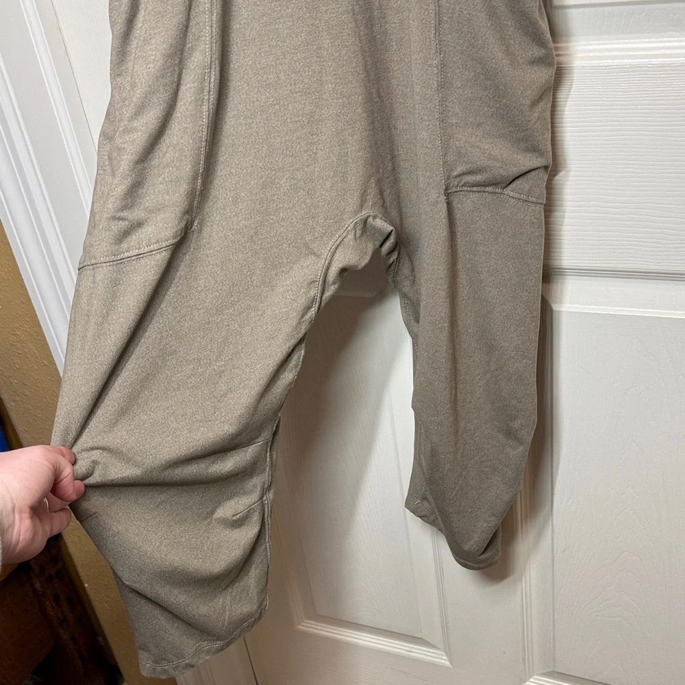 Fornia Yoga Romper - Picture 7 of 8